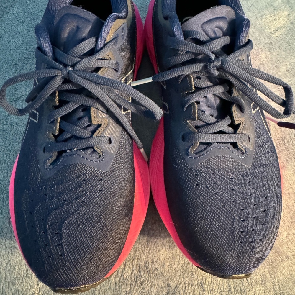 ASICS Novablast 4 running women’s